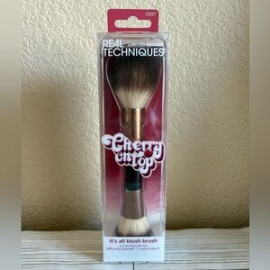 🍒Real Techniques Cherry on Top Duel Ended Blush Brush